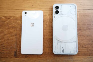 Nothing Phone (1)とoneplusxって兄弟？